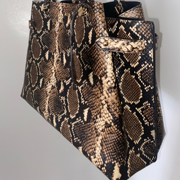 ALDO - Picture 4 of 5